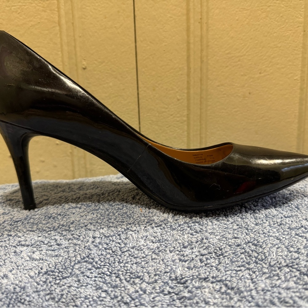 Calvin Klein Elegant Black Women's Pumps - Picture 4 of 8
